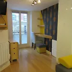 Cosy Studio Of 17 Square Meters At Place Monge 75005